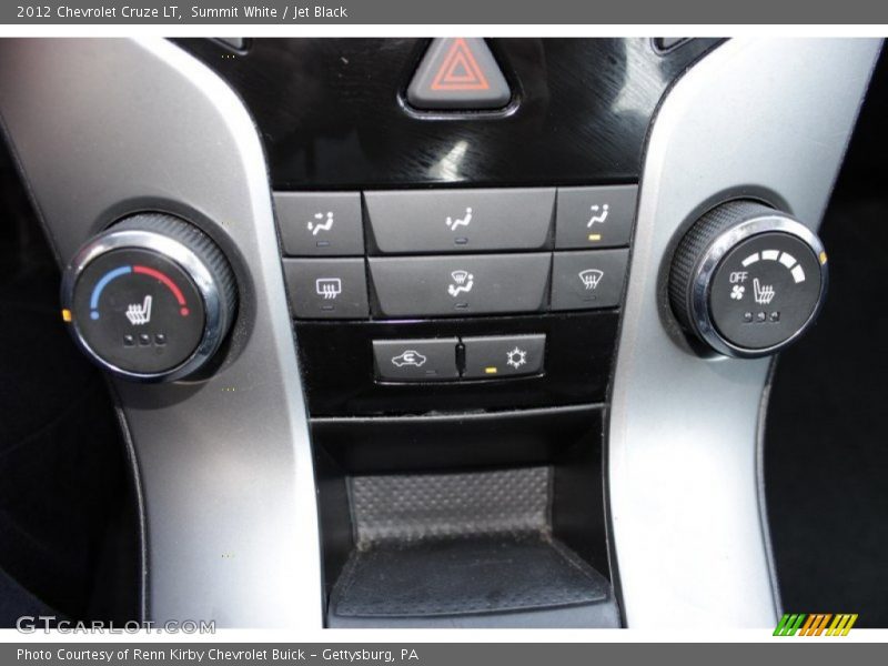 Summit White / Jet Black 2012 Chevrolet Cruze LT