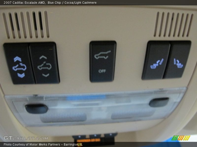 Blue Chip / Cocoa/Light Cashmere 2007 Cadillac Escalade AWD