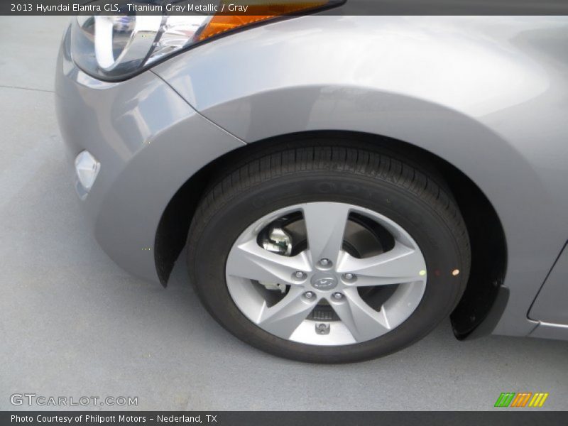 Titanium Gray Metallic / Gray 2013 Hyundai Elantra GLS