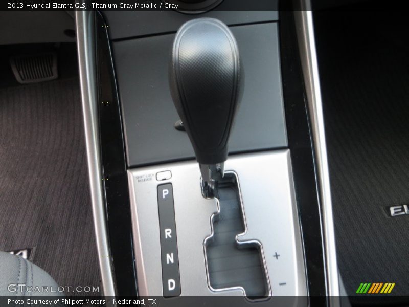 Titanium Gray Metallic / Gray 2013 Hyundai Elantra GLS