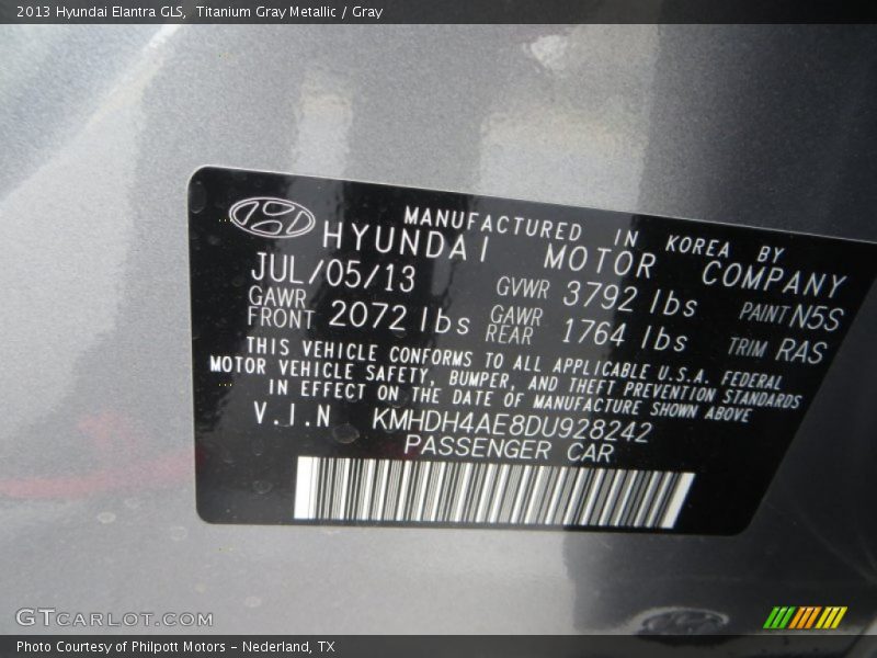 Titanium Gray Metallic / Gray 2013 Hyundai Elantra GLS