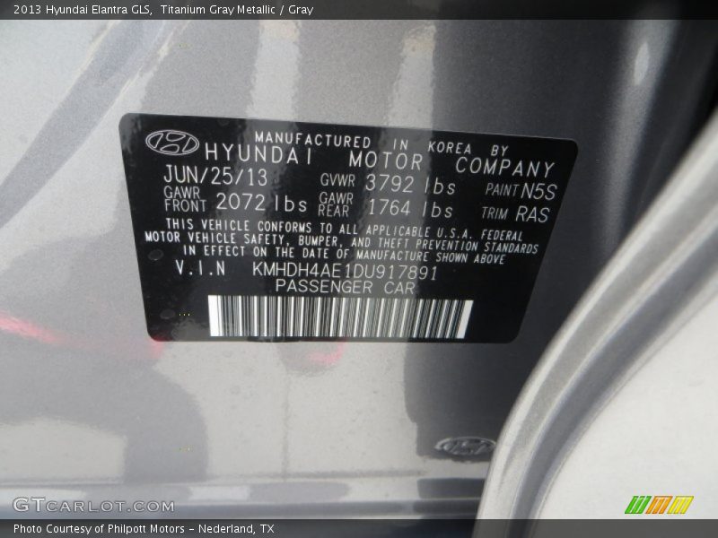 Titanium Gray Metallic / Gray 2013 Hyundai Elantra GLS