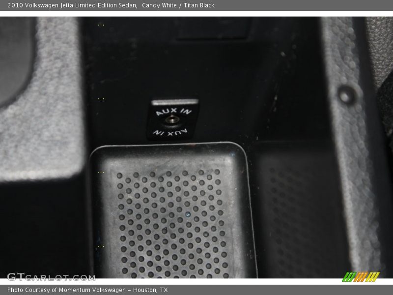 Candy White / Titan Black 2010 Volkswagen Jetta Limited Edition Sedan