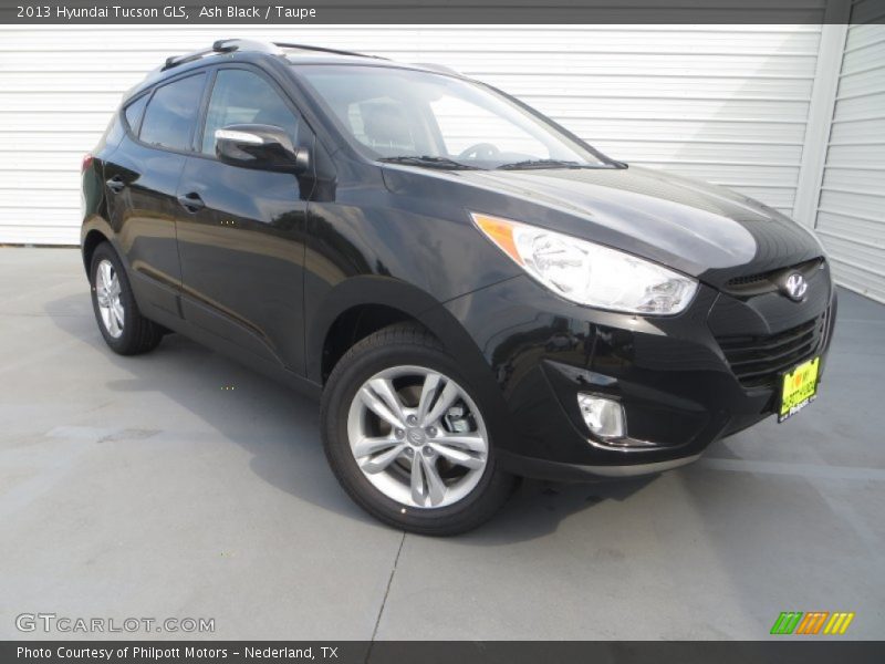 Ash Black / Taupe 2013 Hyundai Tucson GLS