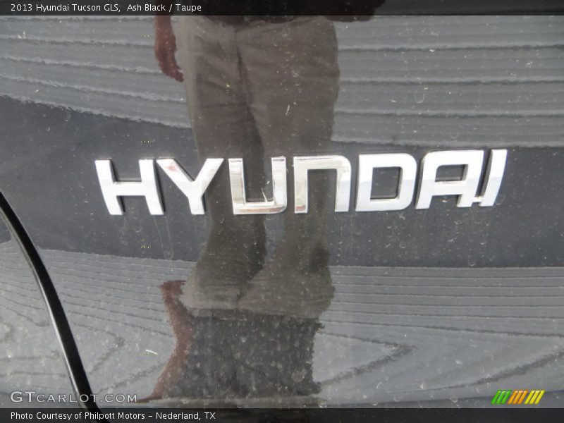 Ash Black / Taupe 2013 Hyundai Tucson GLS
