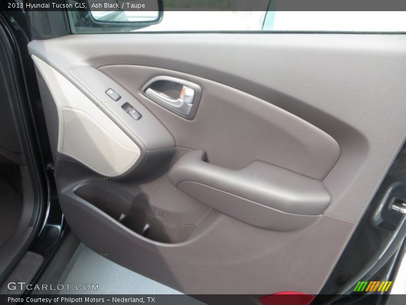 Ash Black / Taupe 2013 Hyundai Tucson GLS