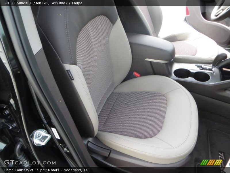 Ash Black / Taupe 2013 Hyundai Tucson GLS