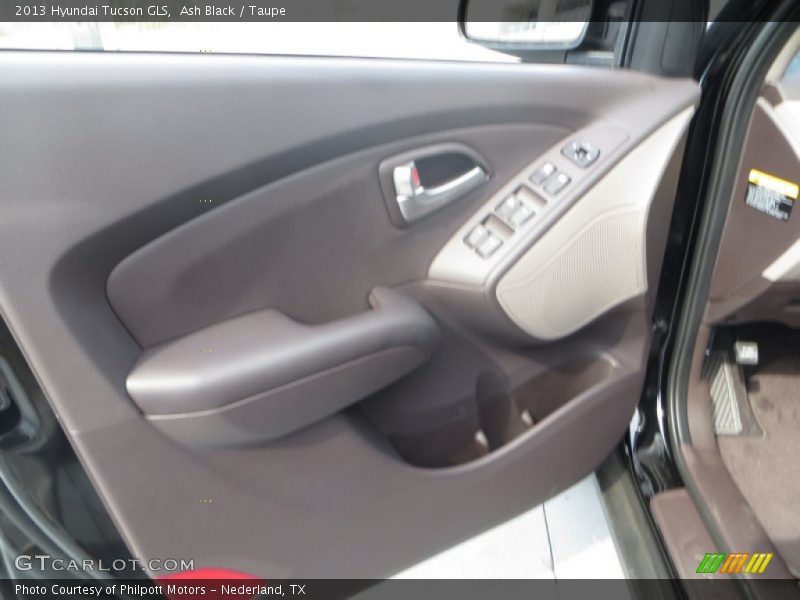 Ash Black / Taupe 2013 Hyundai Tucson GLS