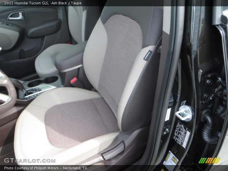 Ash Black / Taupe 2013 Hyundai Tucson GLS