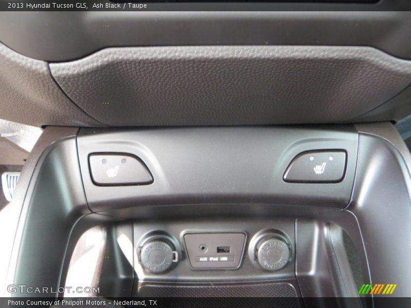 Ash Black / Taupe 2013 Hyundai Tucson GLS