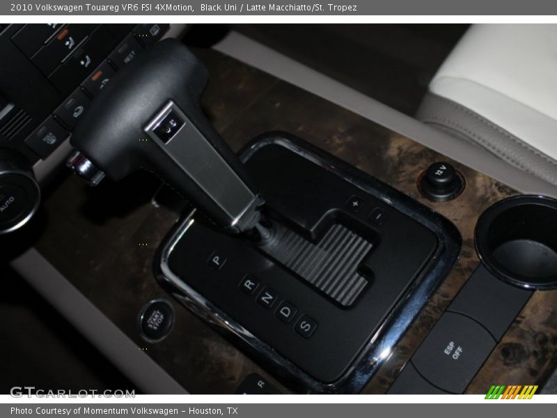 Black Uni / Latte Macchiatto/St. Tropez 2010 Volkswagen Touareg VR6 FSI 4XMotion