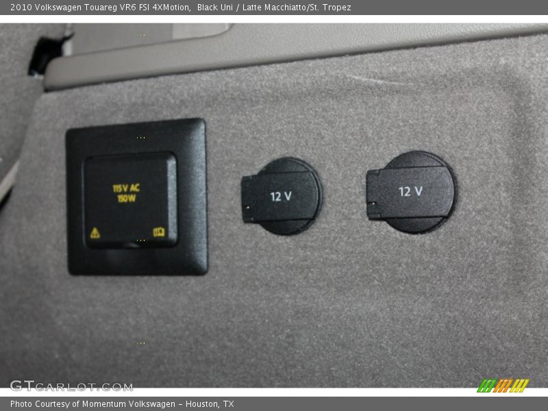 Black Uni / Latte Macchiatto/St. Tropez 2010 Volkswagen Touareg VR6 FSI 4XMotion