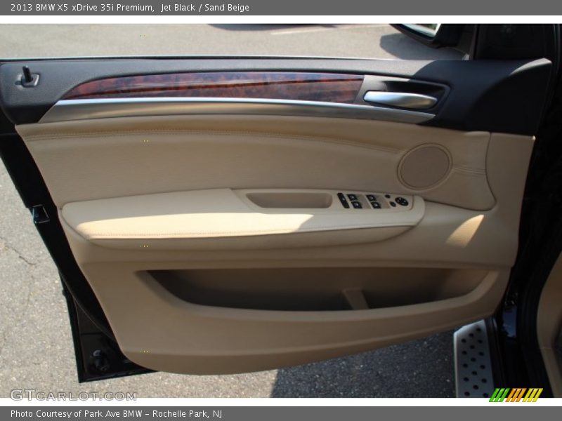 Jet Black / Sand Beige 2013 BMW X5 xDrive 35i Premium