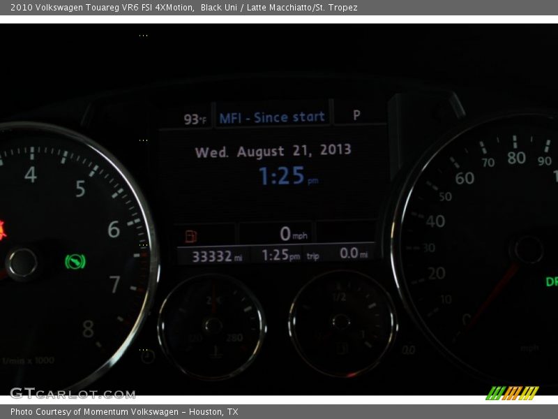 Black Uni / Latte Macchiatto/St. Tropez 2010 Volkswagen Touareg VR6 FSI 4XMotion