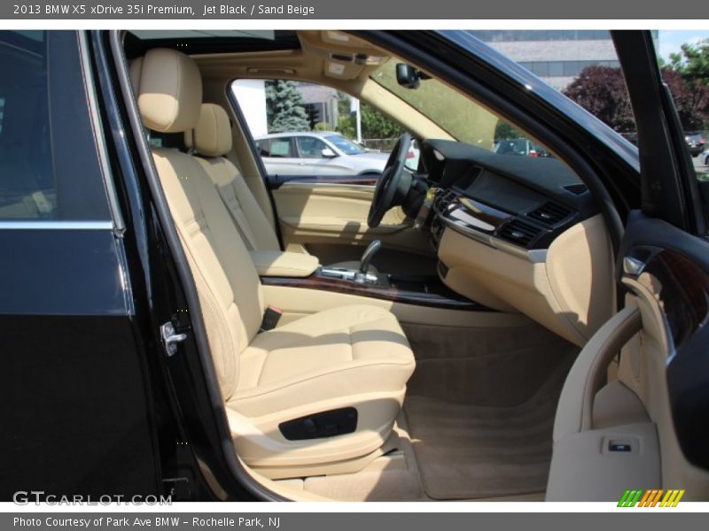 Jet Black / Sand Beige 2013 BMW X5 xDrive 35i Premium
