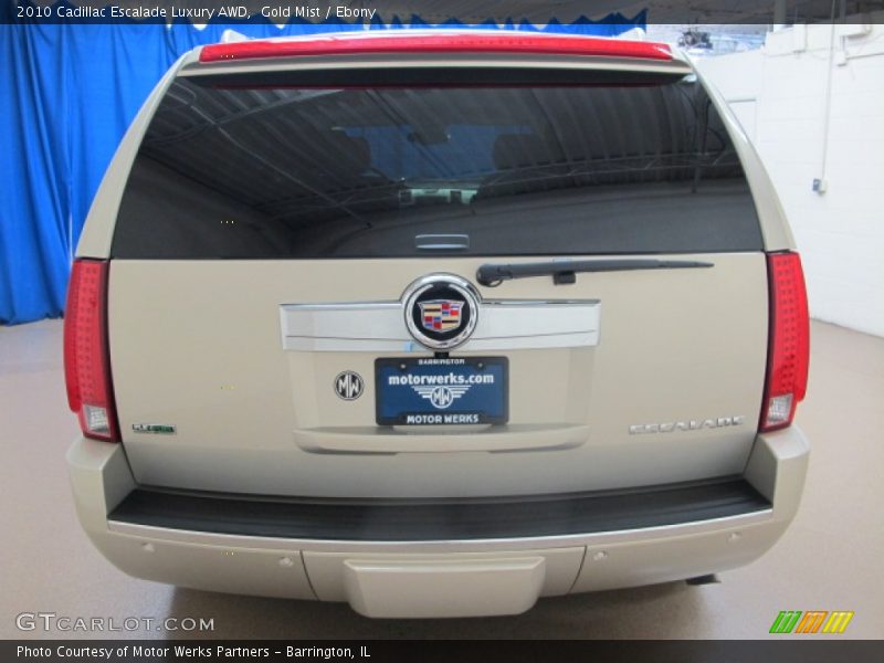 Gold Mist / Ebony 2010 Cadillac Escalade Luxury AWD