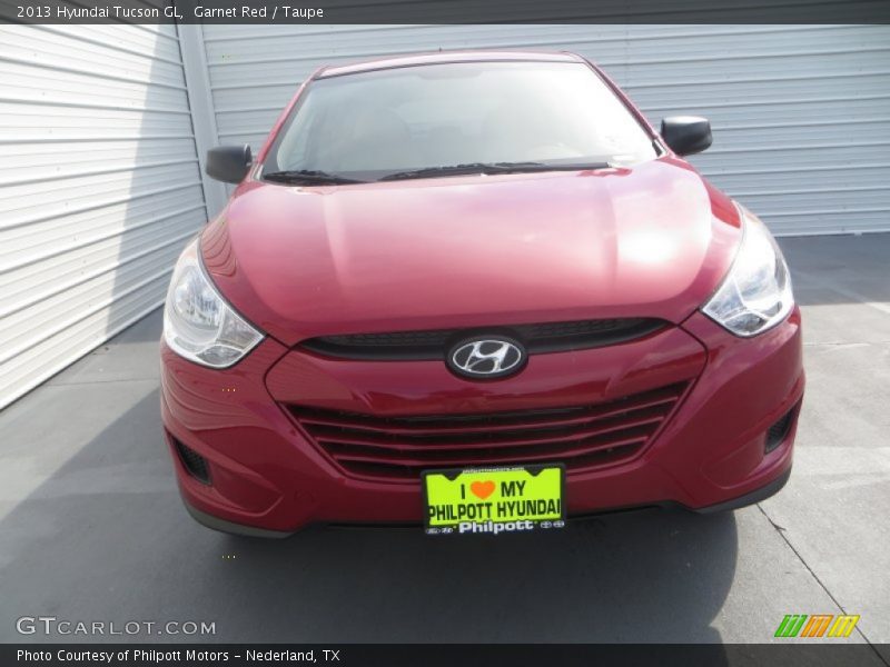 Garnet Red / Taupe 2013 Hyundai Tucson GL