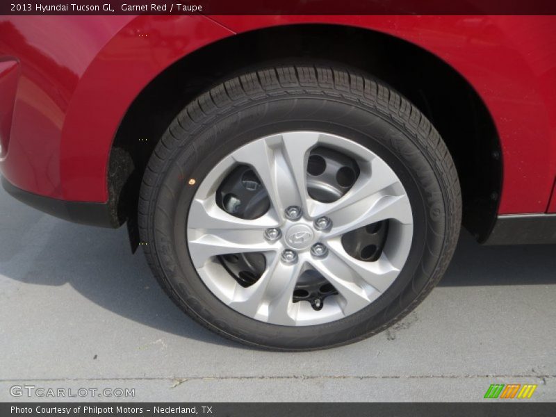 Garnet Red / Taupe 2013 Hyundai Tucson GL