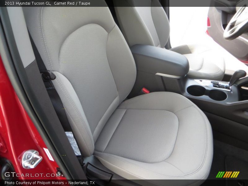 Garnet Red / Taupe 2013 Hyundai Tucson GL