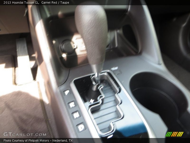 Garnet Red / Taupe 2013 Hyundai Tucson GL