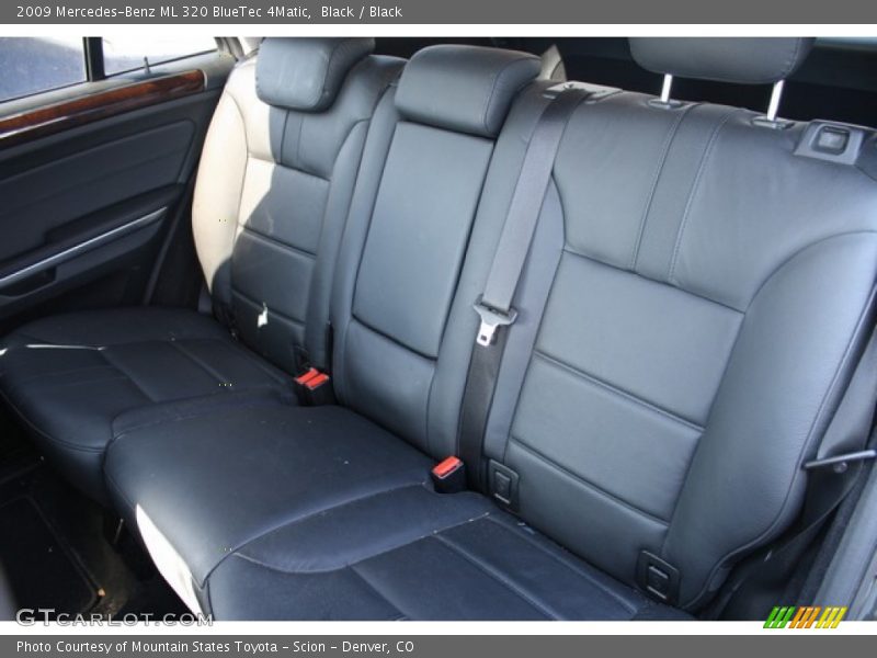 Black / Black 2009 Mercedes-Benz ML 320 BlueTec 4Matic
