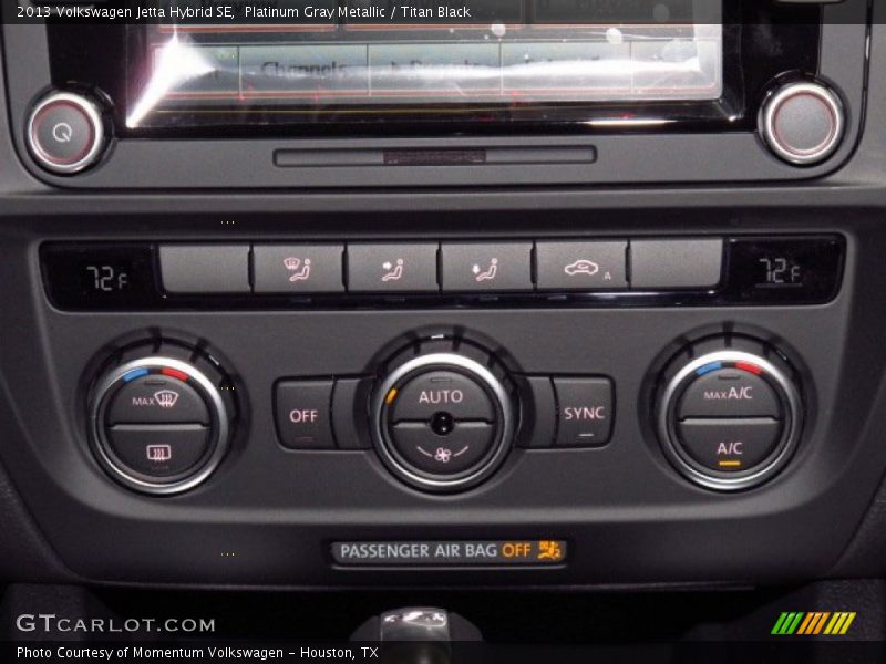 Platinum Gray Metallic / Titan Black 2013 Volkswagen Jetta Hybrid SE