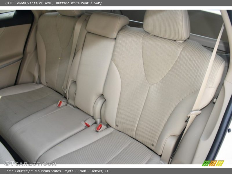 Blizzard White Pearl / Ivory 2010 Toyota Venza V6 AWD