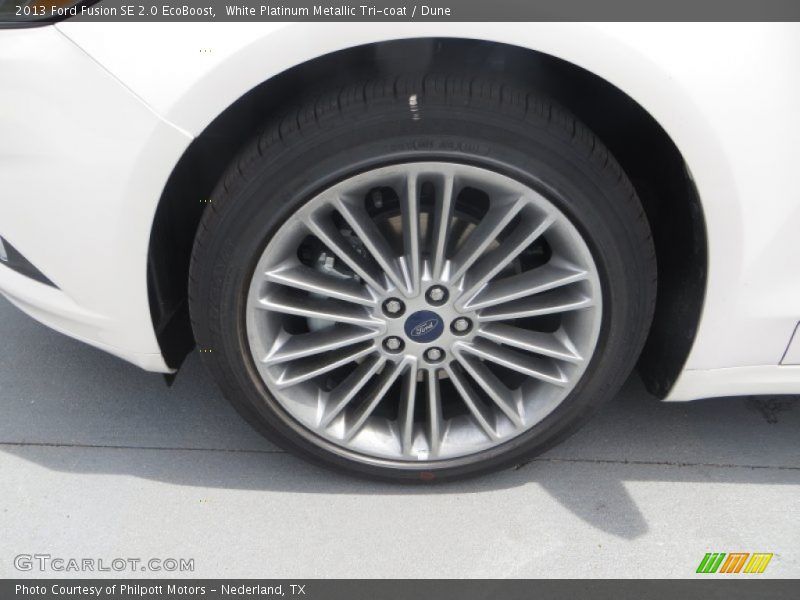 White Platinum Metallic Tri-coat / Dune 2013 Ford Fusion SE 2.0 EcoBoost