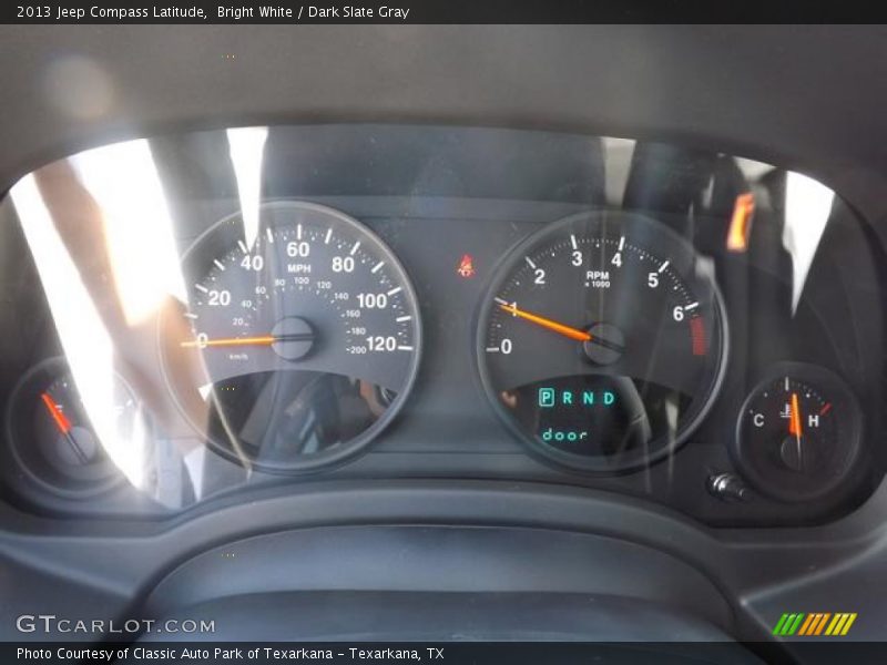 Bright White / Dark Slate Gray 2013 Jeep Compass Latitude