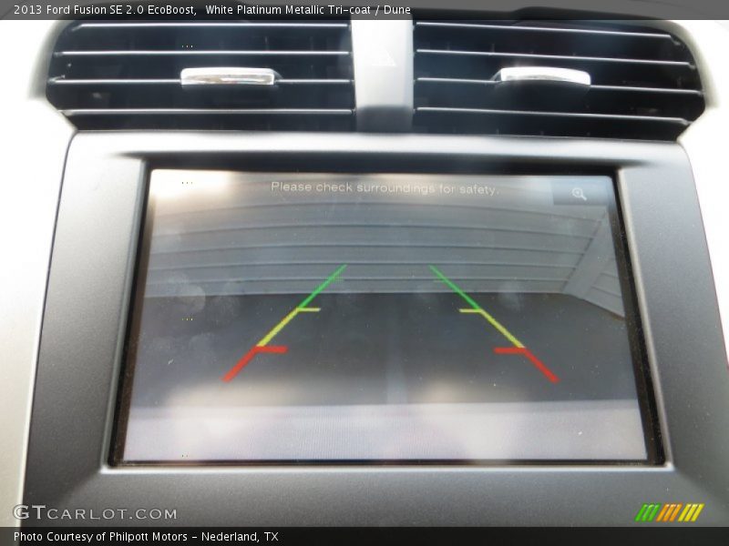 White Platinum Metallic Tri-coat / Dune 2013 Ford Fusion SE 2.0 EcoBoost
