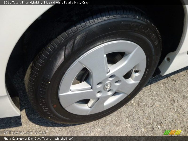 Blizzard White Pearl / Misty Gray 2011 Toyota Prius Hybrid II