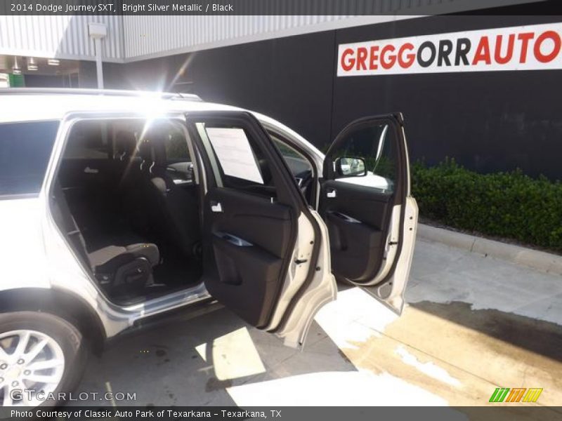 Bright Silver Metallic / Black 2014 Dodge Journey SXT