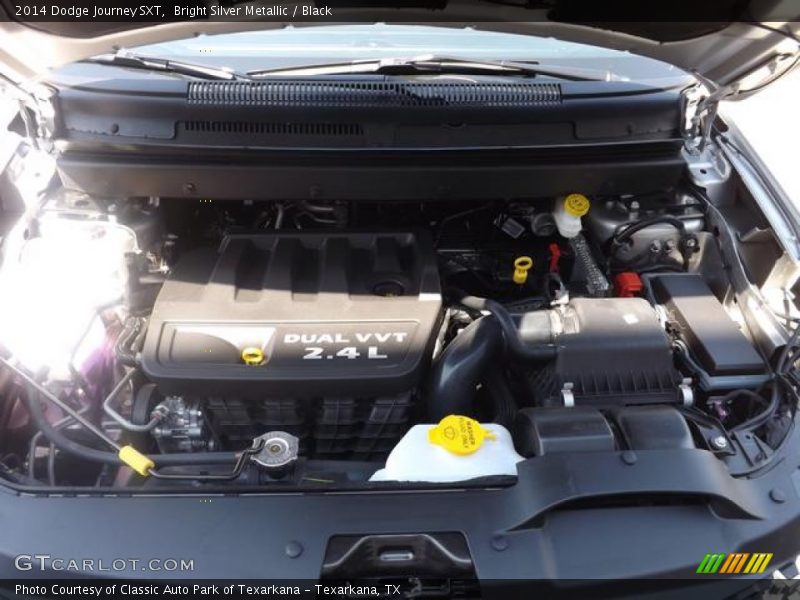 Bright Silver Metallic / Black 2014 Dodge Journey SXT