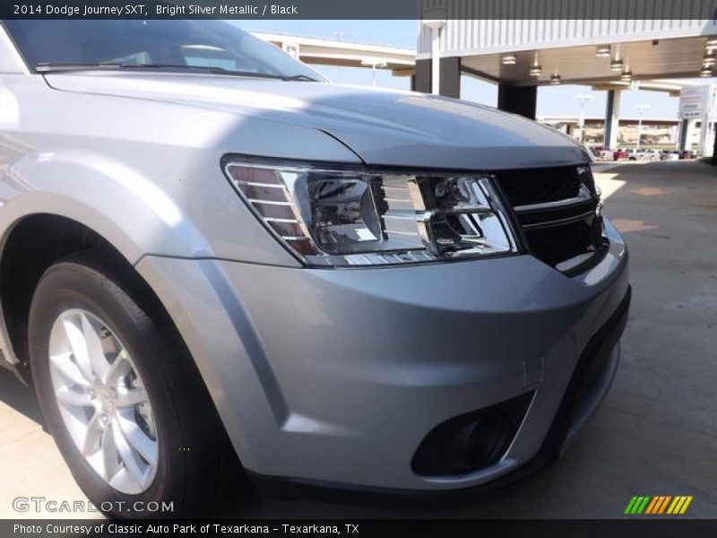 Bright Silver Metallic / Black 2014 Dodge Journey SXT