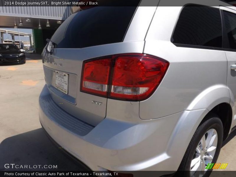 Bright Silver Metallic / Black 2014 Dodge Journey SXT