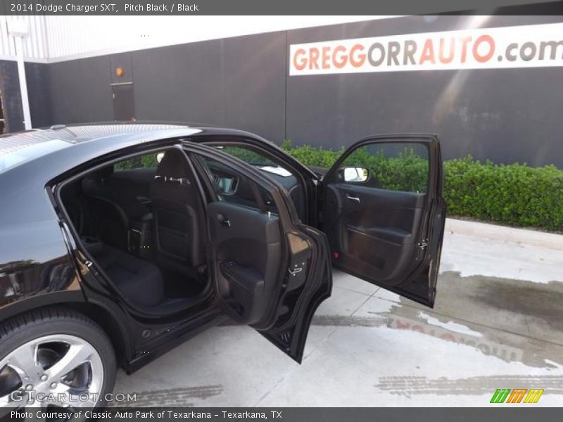 Pitch Black / Black 2014 Dodge Charger SXT