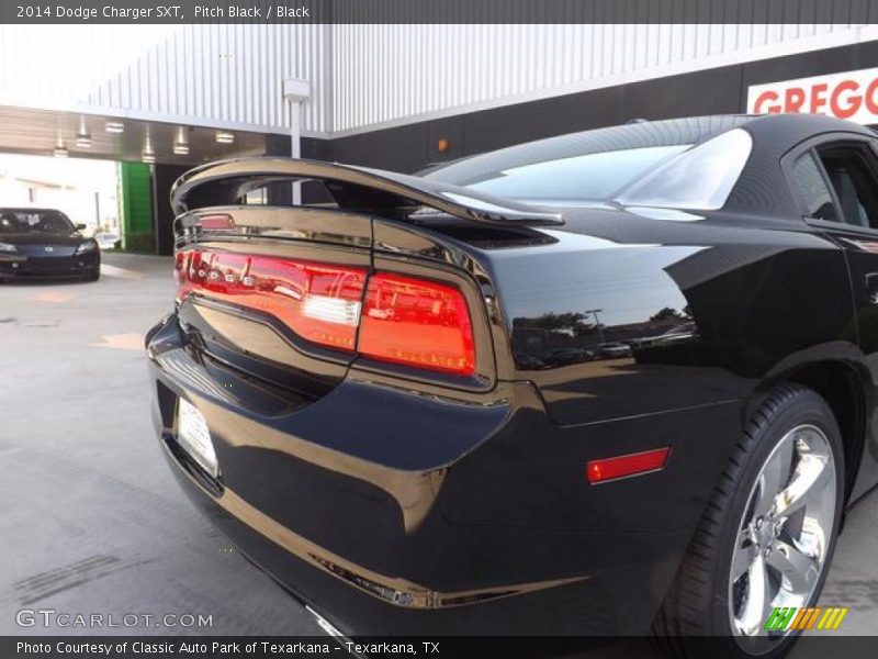 Pitch Black / Black 2014 Dodge Charger SXT