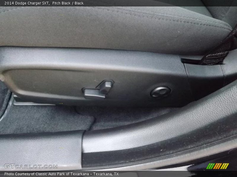 Pitch Black / Black 2014 Dodge Charger SXT