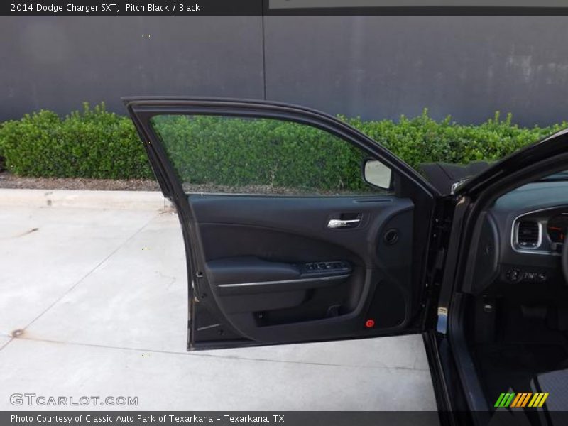 Pitch Black / Black 2014 Dodge Charger SXT