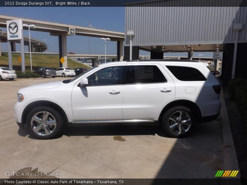 Bright White / Black 2013 Dodge Durango SXT