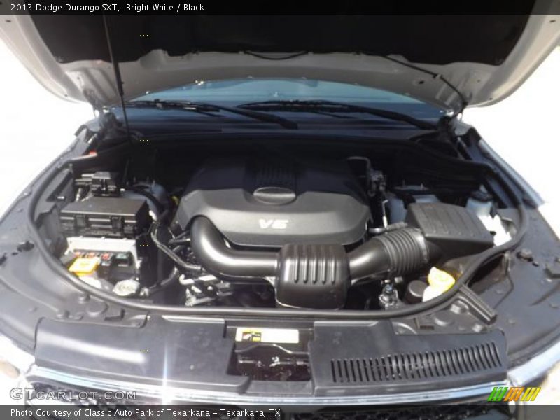 Bright White / Black 2013 Dodge Durango SXT