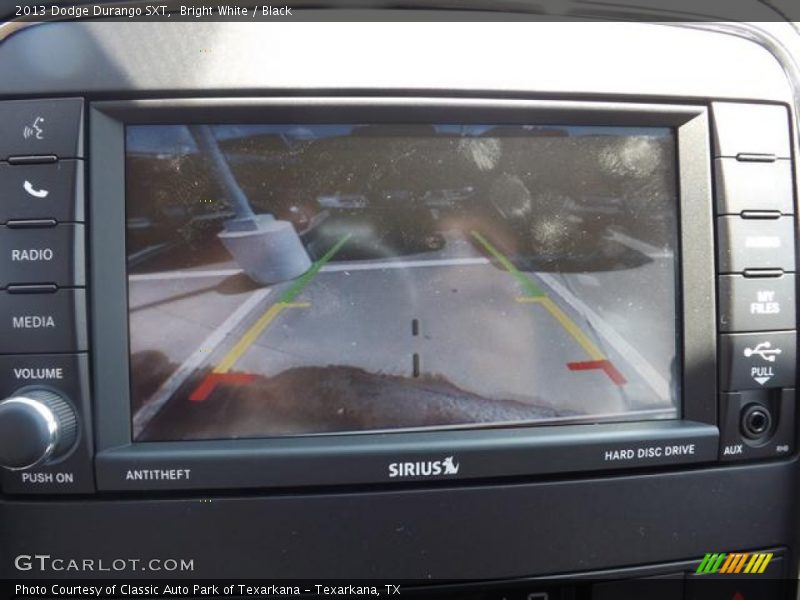 Bright White / Black 2013 Dodge Durango SXT