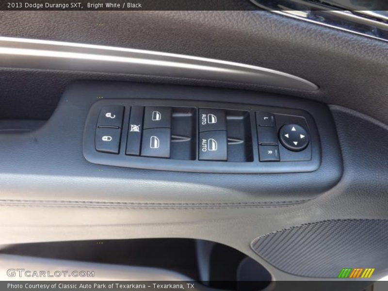 Bright White / Black 2013 Dodge Durango SXT