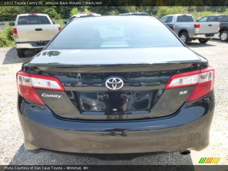 Attitude Black Metallic / Black/Ash 2012 Toyota Camry SE
