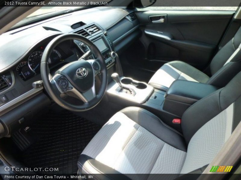Attitude Black Metallic / Black/Ash 2012 Toyota Camry SE
