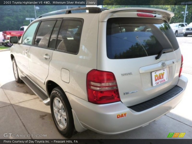 Millenium Silver Metallic / Ivory 2003 Toyota Highlander V6 4WD
