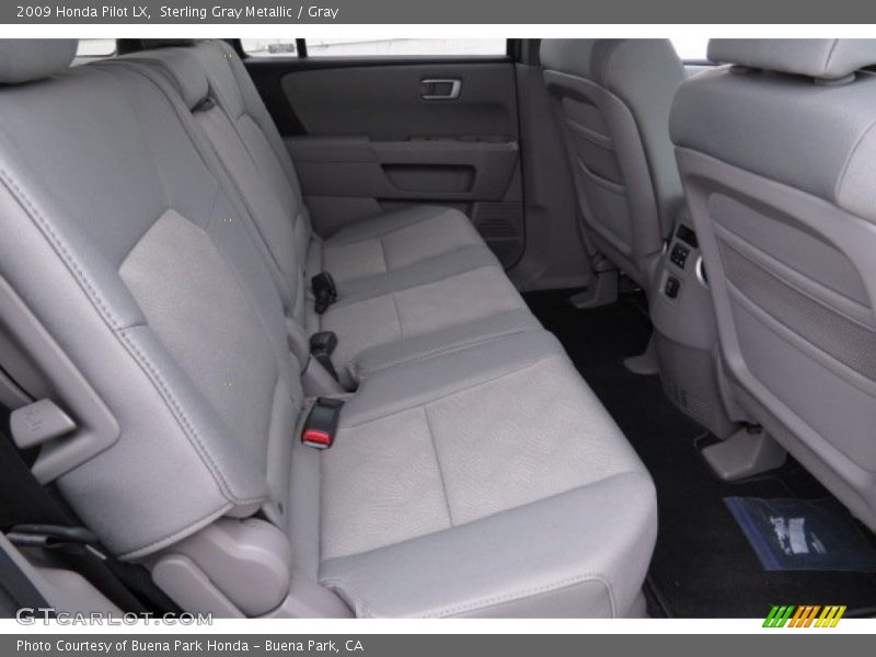 Sterling Gray Metallic / Gray 2009 Honda Pilot LX