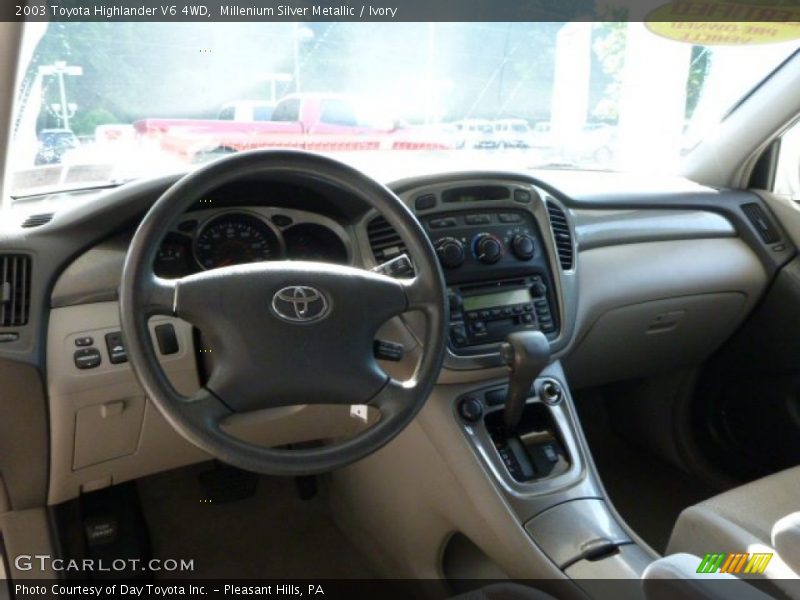 Millenium Silver Metallic / Ivory 2003 Toyota Highlander V6 4WD
