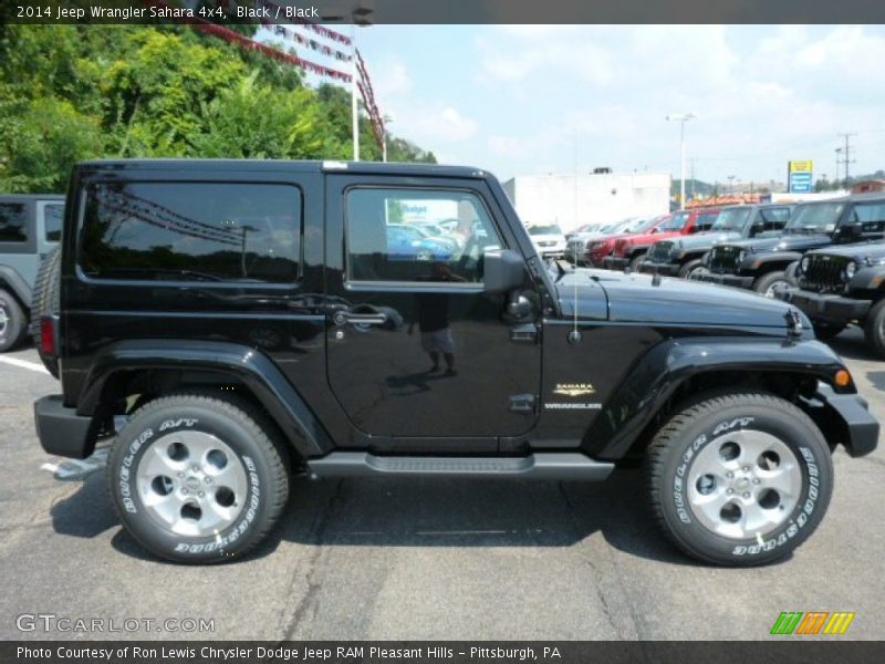  2014 Wrangler Sahara 4x4 Black