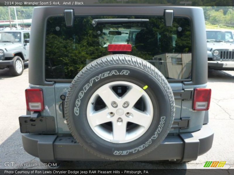 Anvil / Black 2014 Jeep Wrangler Sport S 4x4